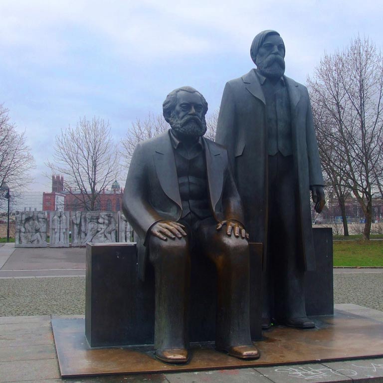 Statues of two German philosophers